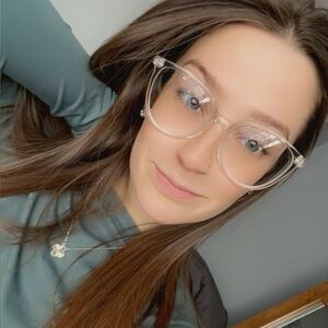 Meet your Posher, Mackenzie